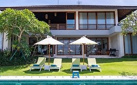 Villa Aiko